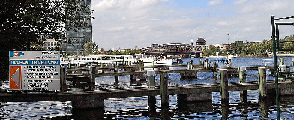 Anlegestelle Hafen Treptow in Berlin