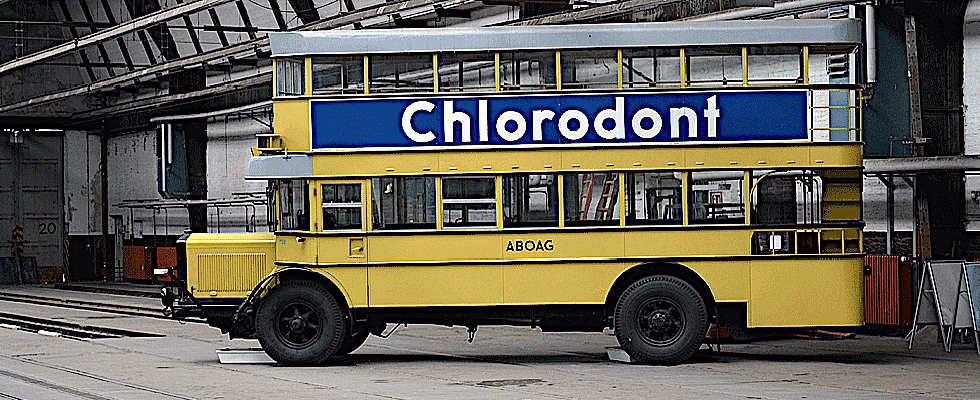 Omnibus - Wagen 698