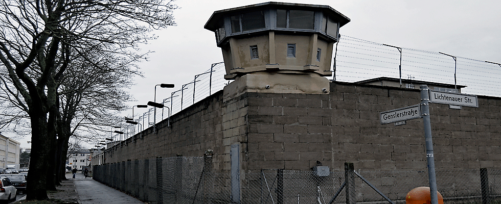 Wachturm am Stasi Gefängnis