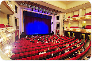 Admiralspalast Bühne