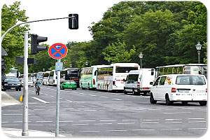 Busstellfläche am Berliner Reichstag