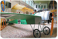 Oldtimer am Flugzeugmuseum Gatow Flugzeugmuseum Gatow