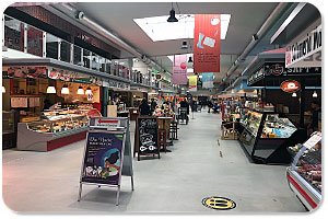 Geschäfte in einer Berliner Markthalle Geschäfte Markthallen Berlin
