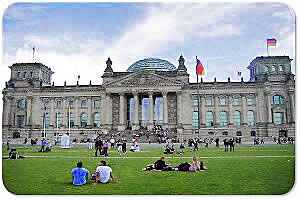 Deutscher Reichstag im Berliner Regierungsviertel