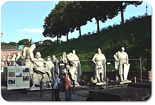 Statuen auf der Zitadelle Spandau