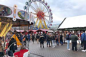 Kinderschminken beim Berliner Straßenfest Straßenfeste Berlin