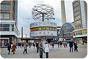 Berliner Weltzeituhr auf dem Alexanderplatz