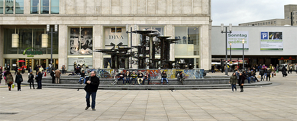 Brunnen der Völkerfreundschaft am Alexanderplatz