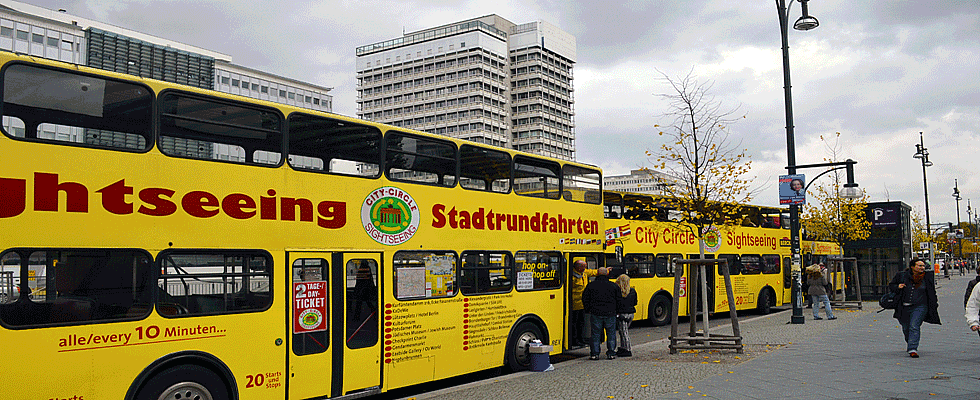 Busparkplatz Alexanderplatz