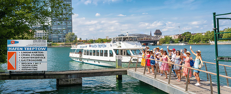 Anlegestelle Hafen Treptow in Berlin