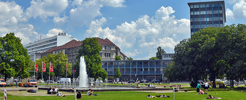 Fontäne am Ernst-Reuter-Platz