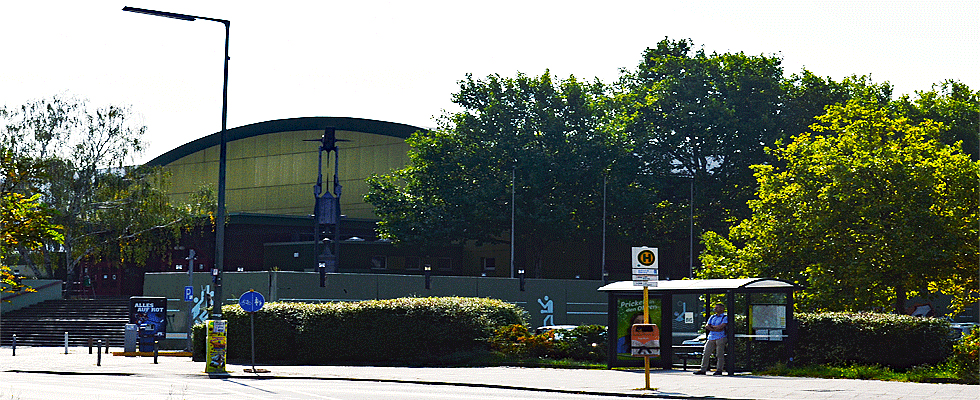 Sporthalle Schöneberg