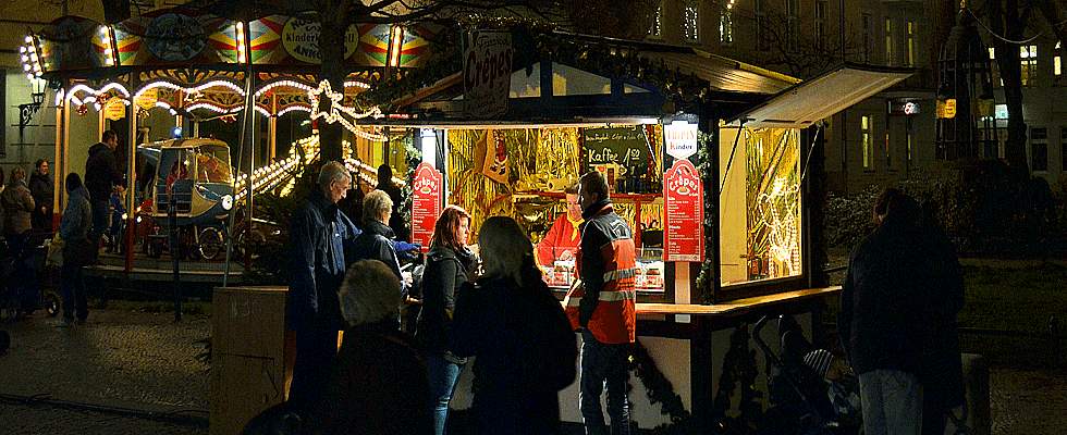 Gern besucht ist der Umweltweihnachtsmarkt und Weihnachtsmarkt Koppenplatz